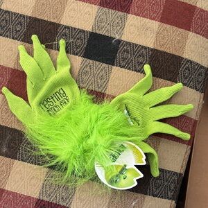 Grinch Green Fuzzy Gloves